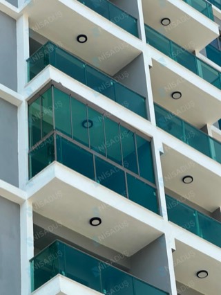 Gold seri katlanır cam balkon, site cephesi uygulaması, Mersin