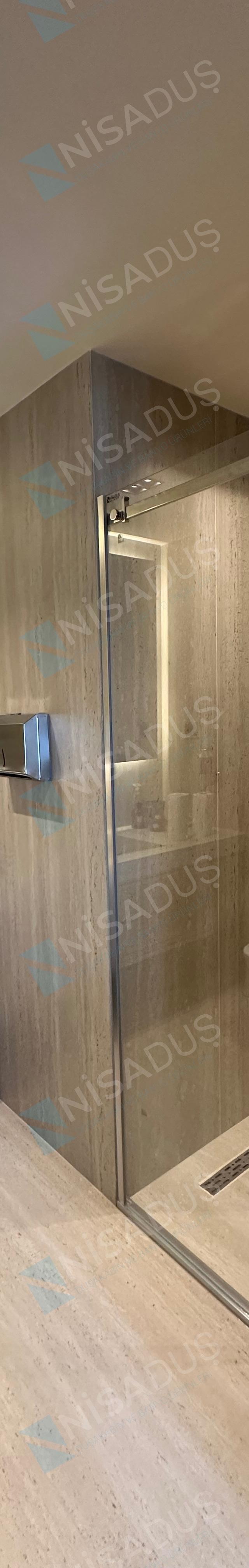 Kasım Ekenler Sitesi banyo tadilatı, sürgülü duşakabin ve banyo dolabı, Mersin
